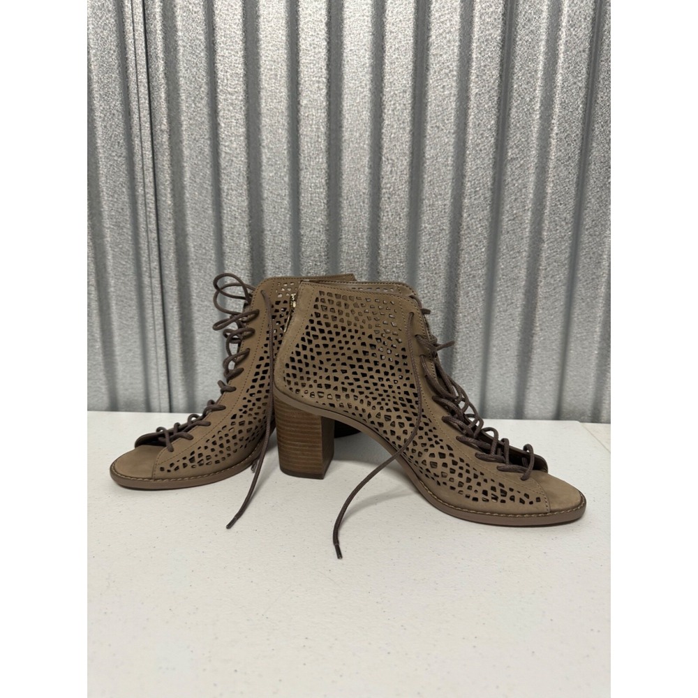 Vince Camuto Tulina Booties Open Toe Peep Tan Suede Tie Up Heels Womens Size 9